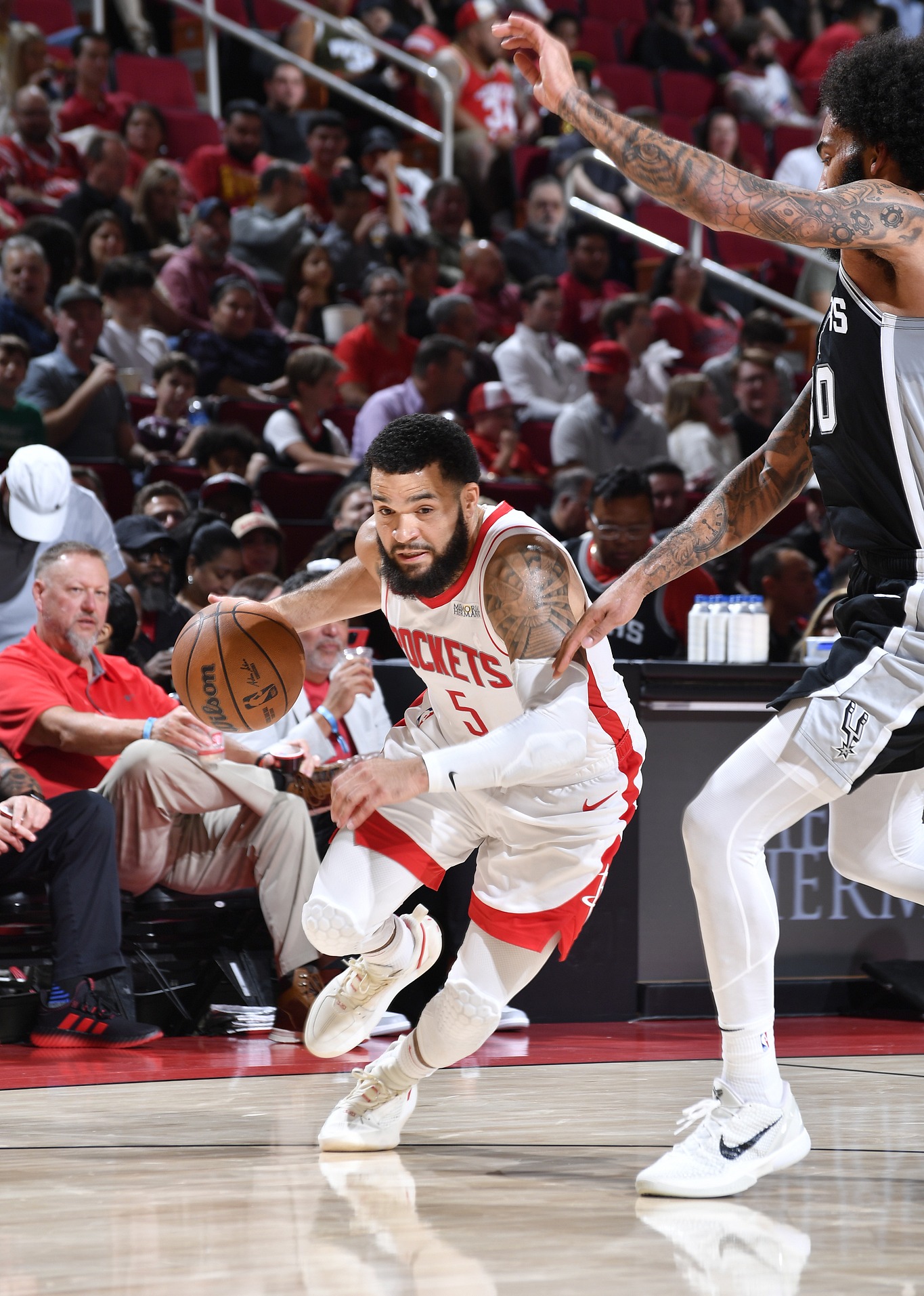 关于从休斯敦火箭集结日调整名单到清晨浙江稠州备战意大利杯，成都蓉城围绕全明星赛外线爆发的信息