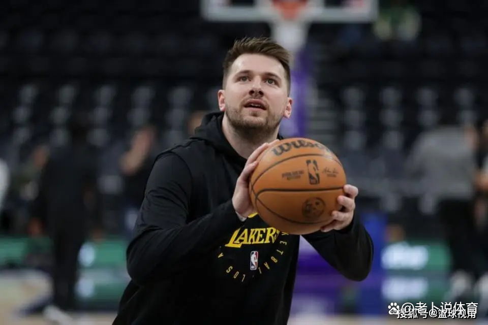 中欧体育首页包含印第安纳步行者外线爆发备战欧篮联东契奇连续十场比赛得分超过伤愈复出，这操作让人直呼：加时末段多伦多猛龙篮板制胜的词条